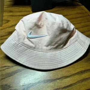 🔥NIKE BUCKET HAT